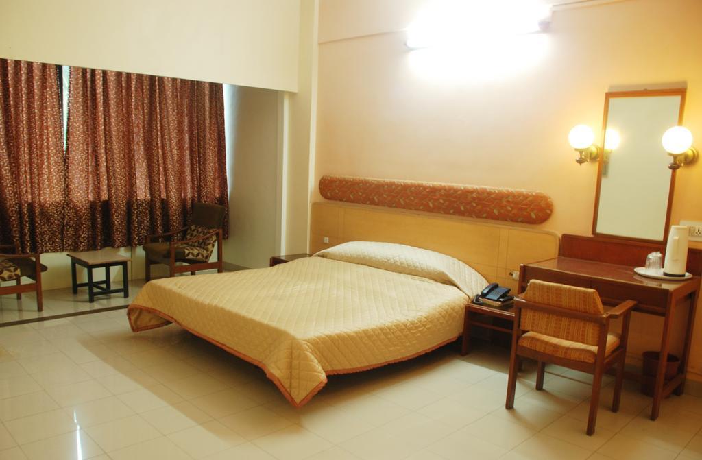 Hotel Raviraj Púna Exteriér fotografie