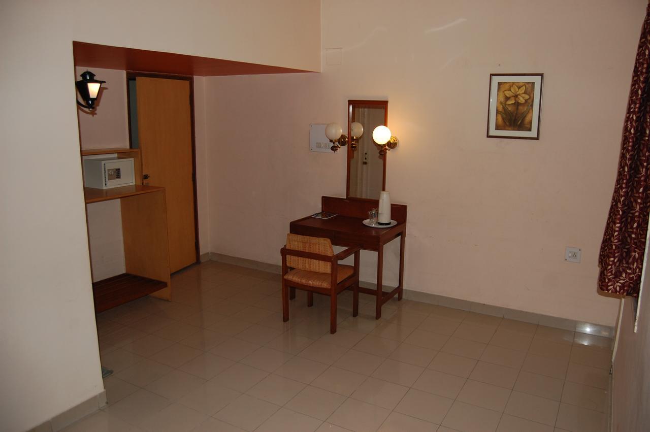 Hotel Raviraj Púna Exteriér fotografie