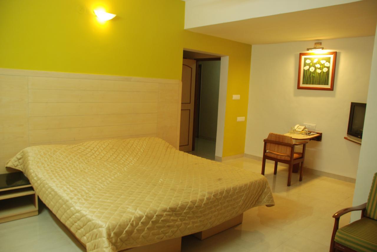 Hotel Raviraj Púna Exteriér fotografie